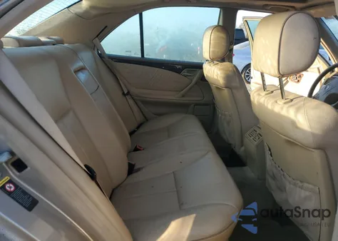 2001 Mercedes-Benz E 430 из США, поврежденный, VIN WDBJF70J91B327957